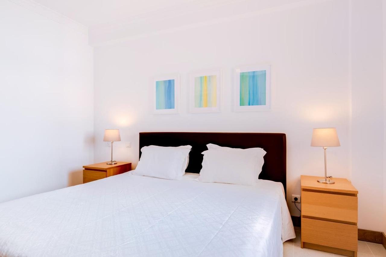 Al- Apartamentos Novos Vista Mar 쿼테이라 외부 사진