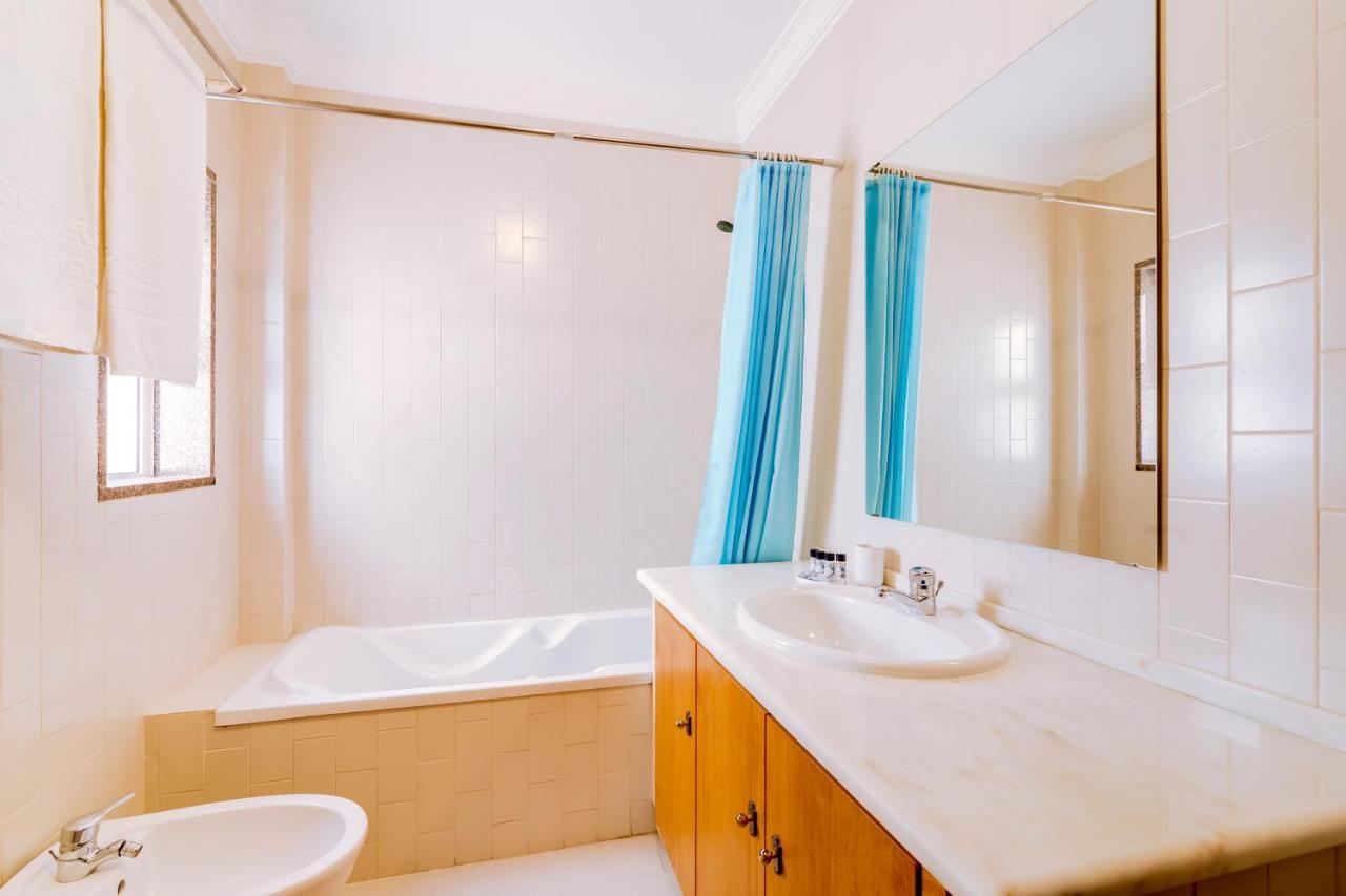 Al- Apartamentos Novos Vista Mar 쿼테이라 외부 사진