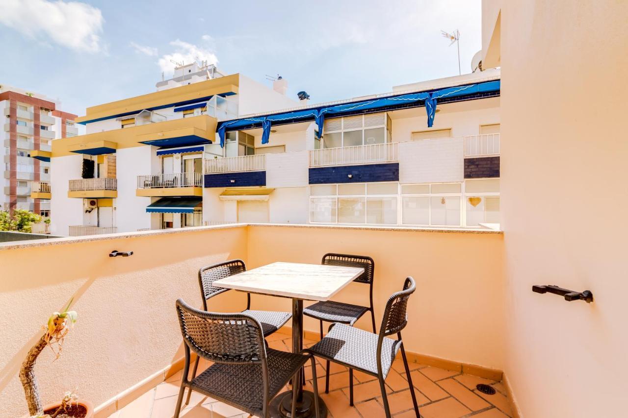 Al- Apartamentos Novos Vista Mar 쿼테이라 외부 사진