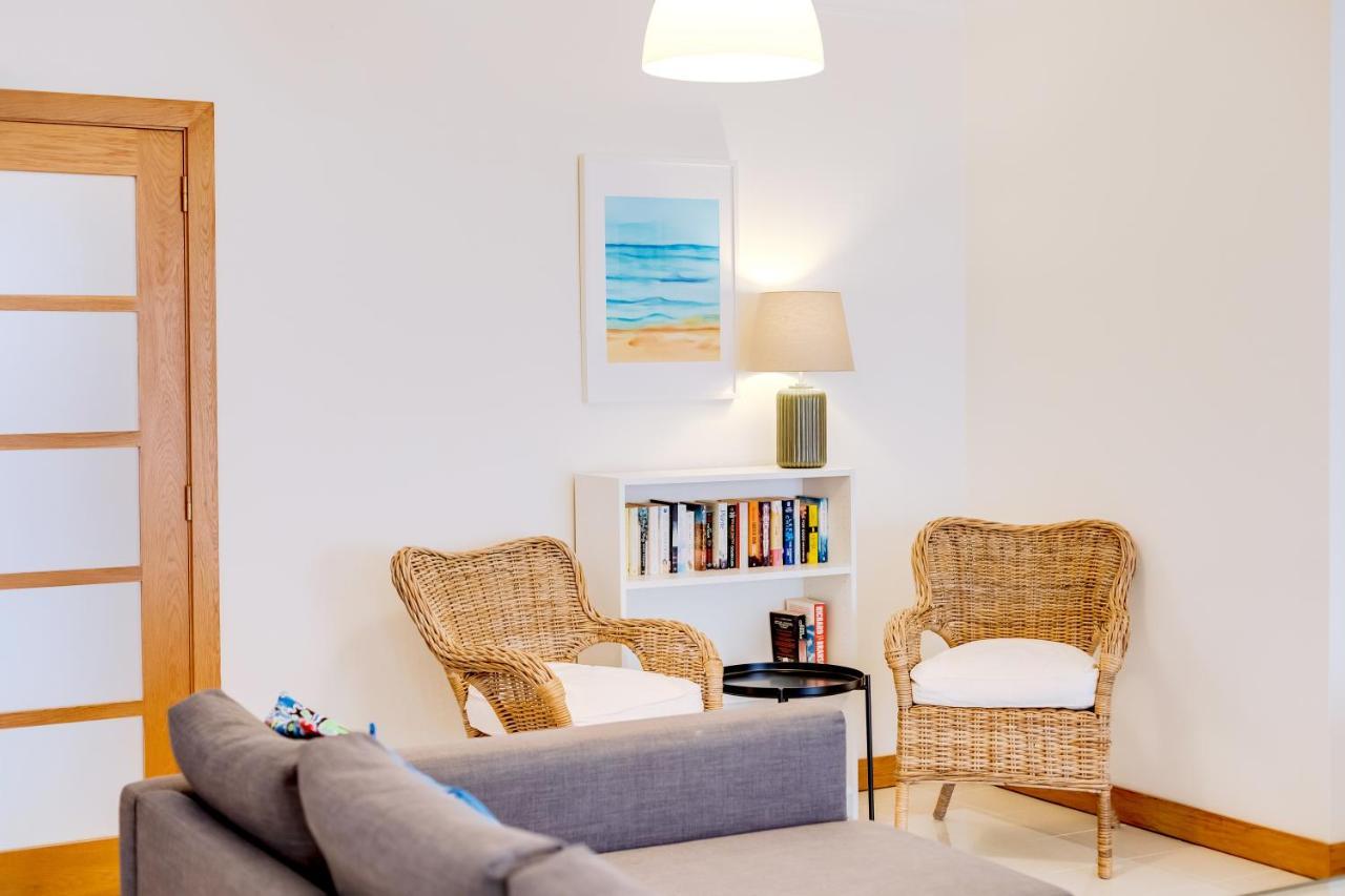 Al- Apartamentos Novos Vista Mar 쿼테이라 외부 사진
